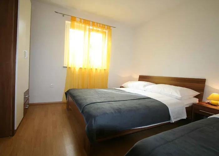 In With One-bedroom 10 Apartament