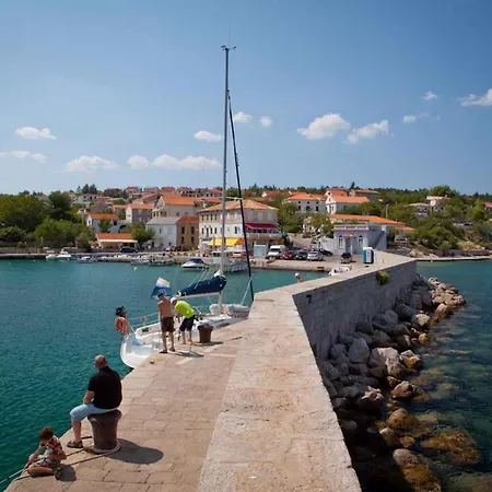 Apartman In With One-bedroom 10 Šilo