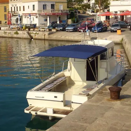 In With One-bedroom 10 Apartman