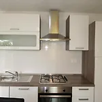 In With One-bedroom 10 Šilo